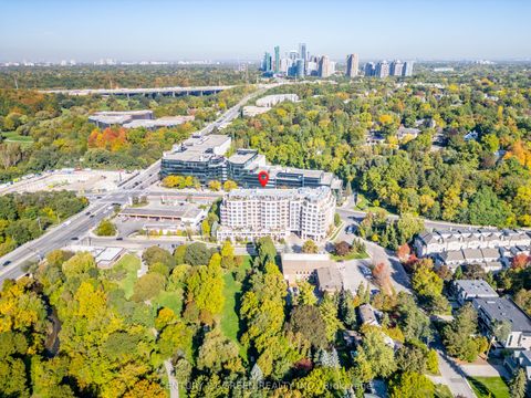 Photo of 10 Old York Mills Road #402, Toronto, ON M2P 2G9 (MLS # C12449540)