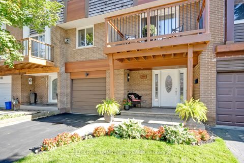 2100 Worthington Drive Oakville ON L6L 1E3