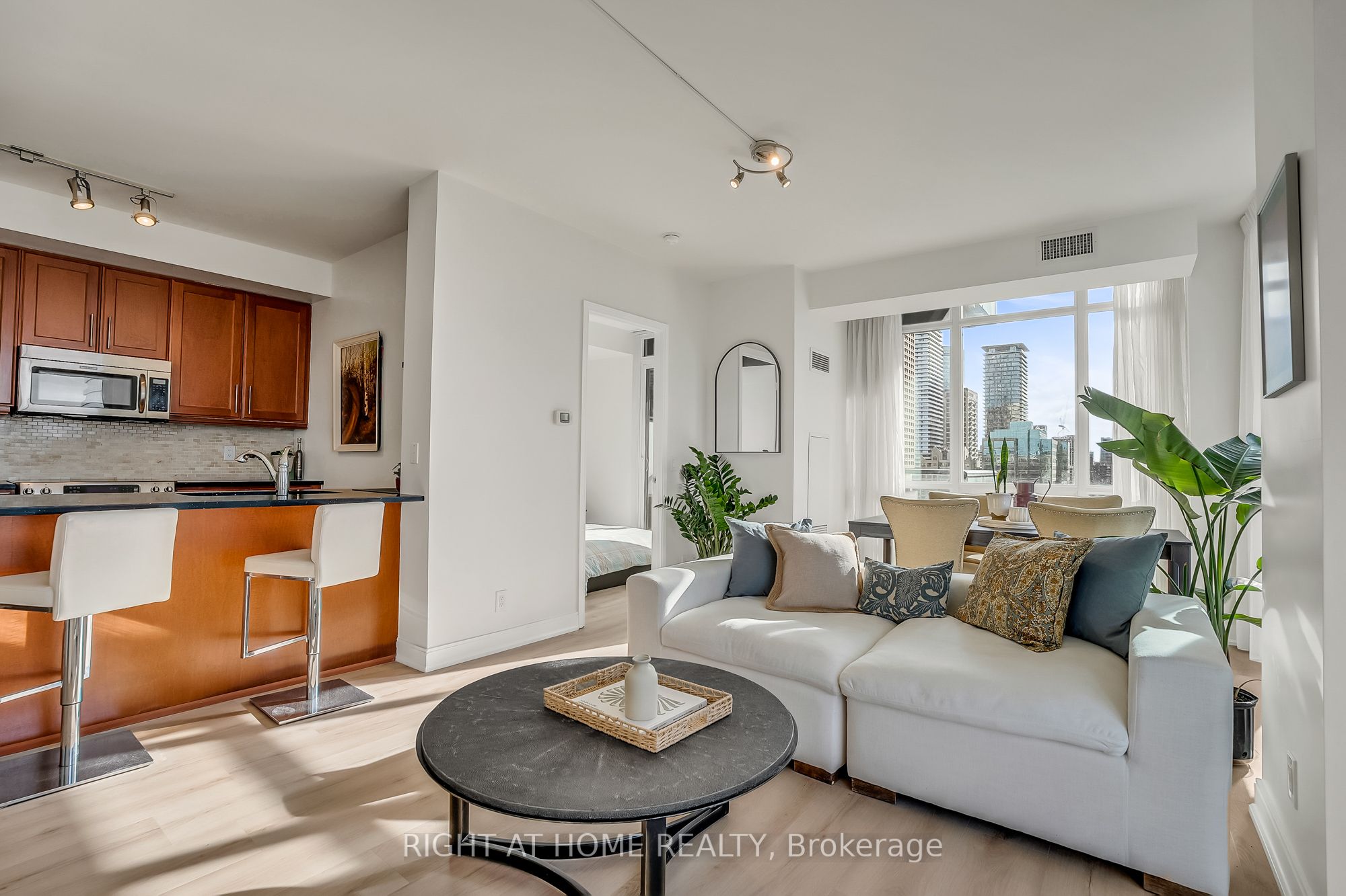 825 Church Street 2109