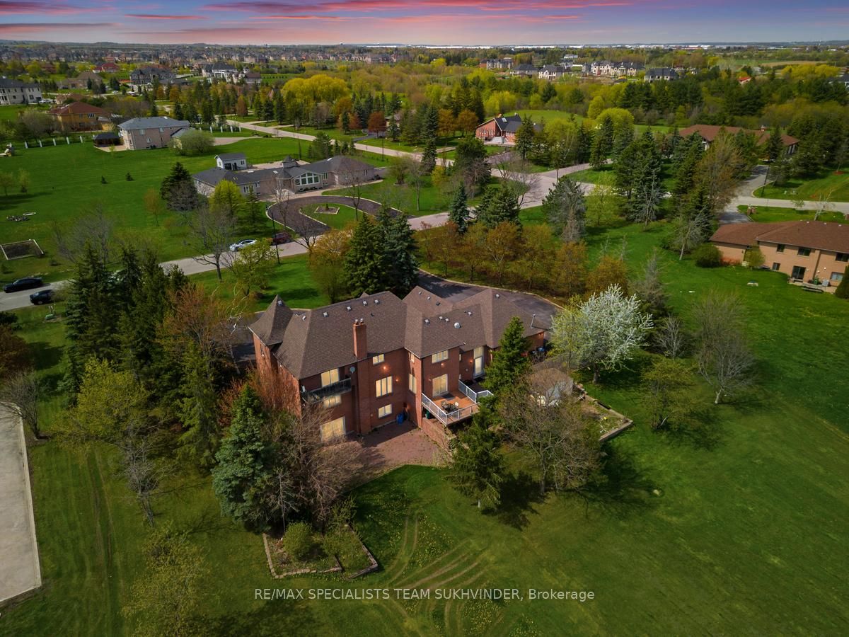 22 Bowman Avenue