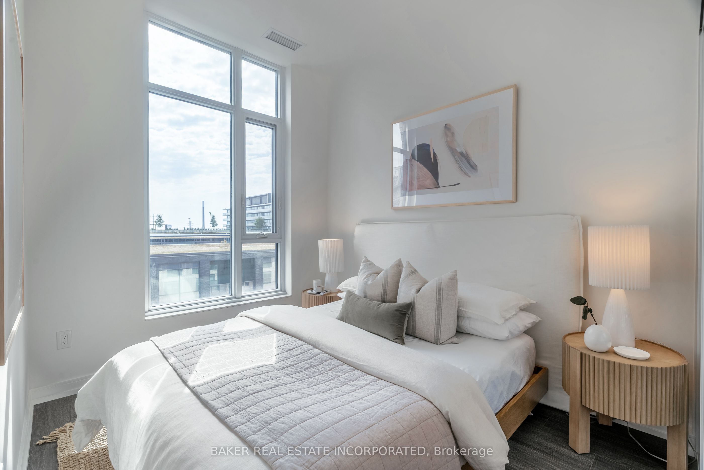 425 Front Street E 611