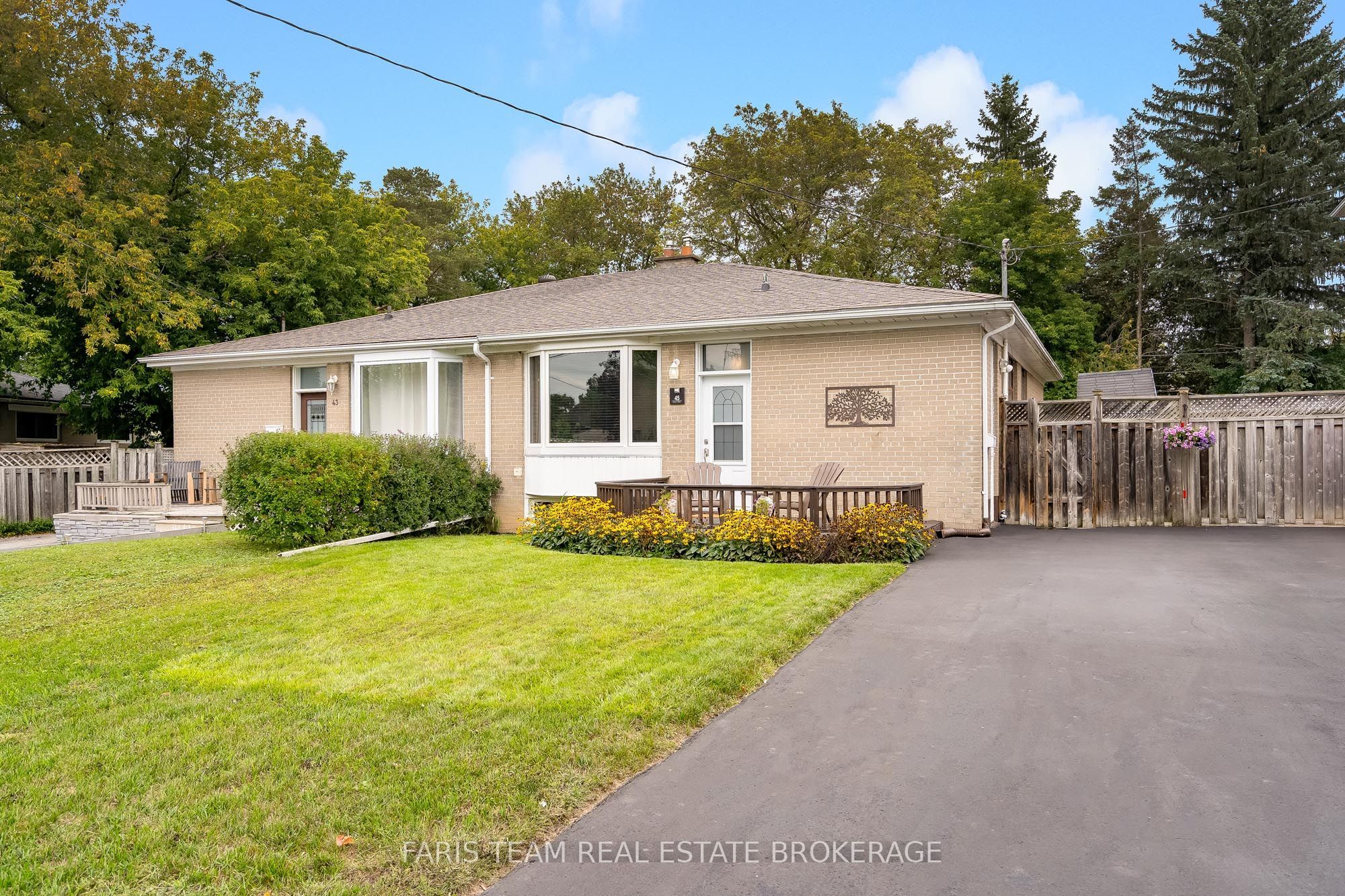 45 Bailey Crescent