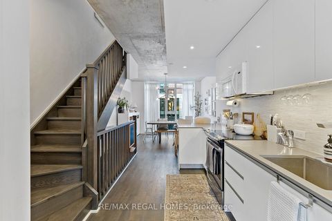 1238 Dundas Street E TH110 Toronto ON M4M 0C6