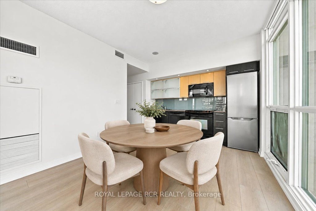 Photo of 25 Capreol Court #3807, Toronto, ON M5V 3Z7 (MLS # C13758316)