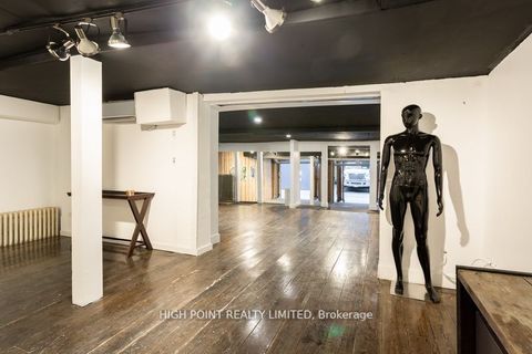 633 Queen Street W Toronto ON M5V 2B7