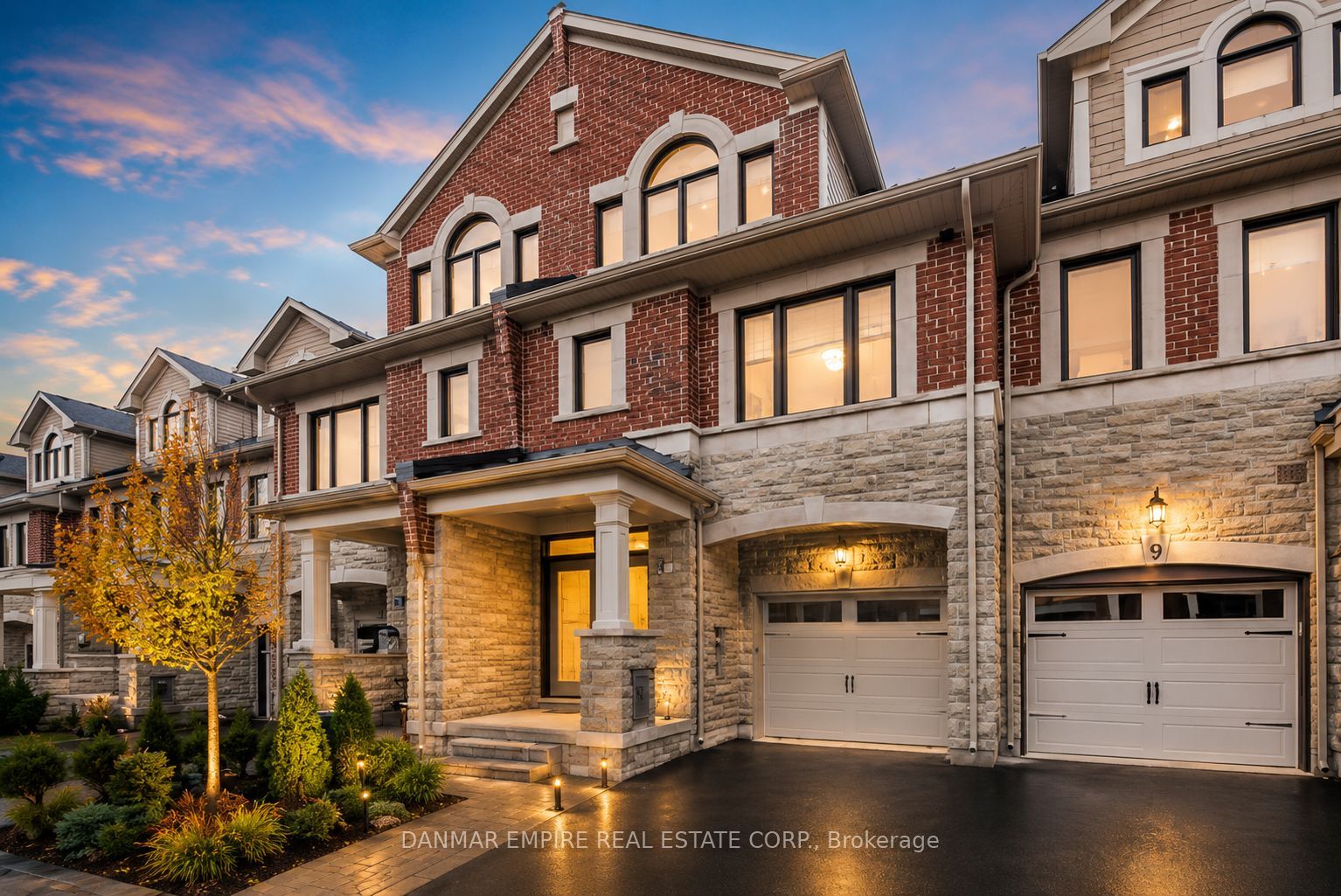 Photo 1 of 17 — 11 Hiawatha Court, Vaughan, ON L4L 0J2