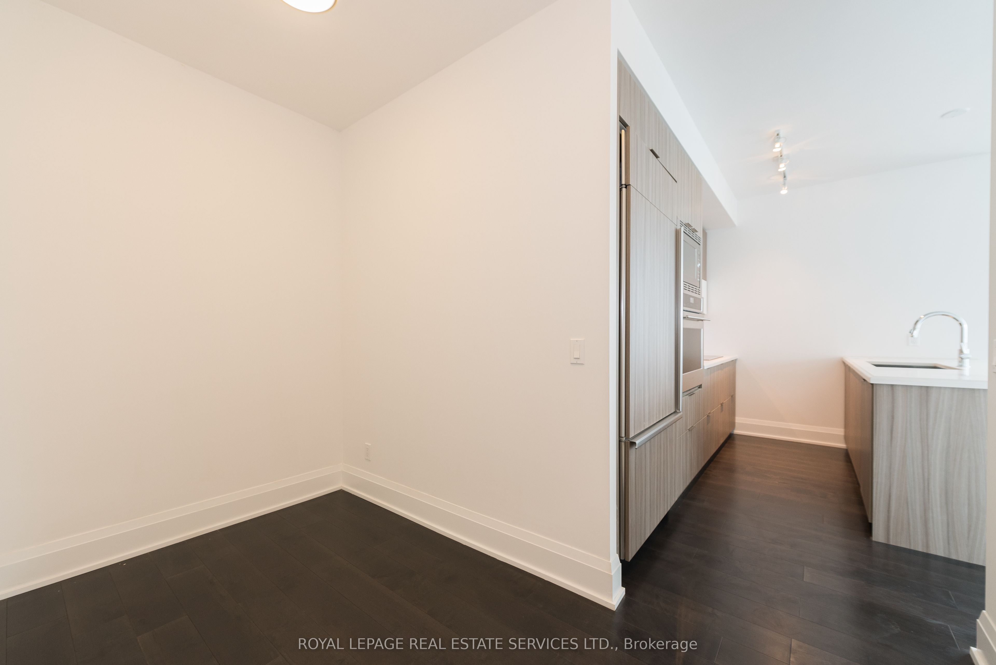 56 ANNIE CRAIG Drive 3903