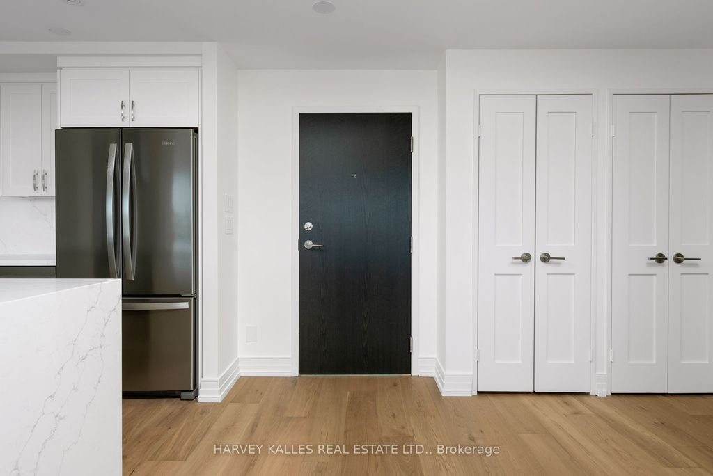 Photo of 3000 Bathurst Street #1111, Toronto, ON M6B 3B4 (MLS # C12483587)