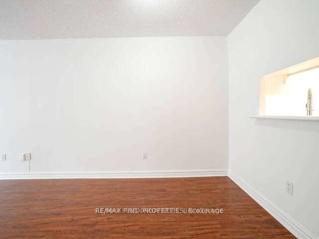 33 University Avenue 604