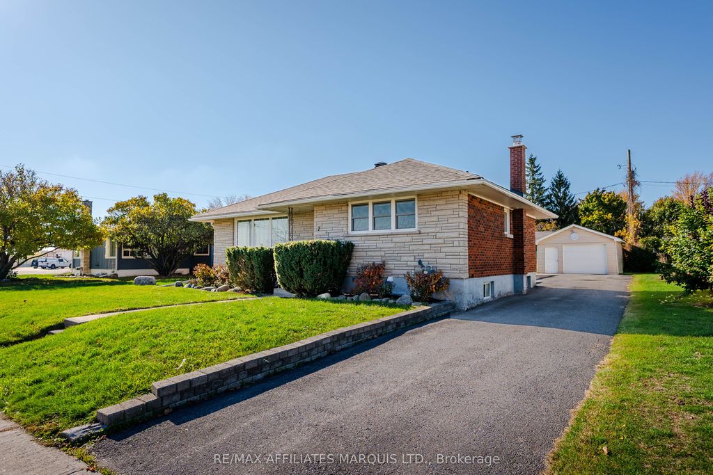 Photo of 7 Farran Drive, South Stormont, ON K0C 1M0 (MLS # X12984638)