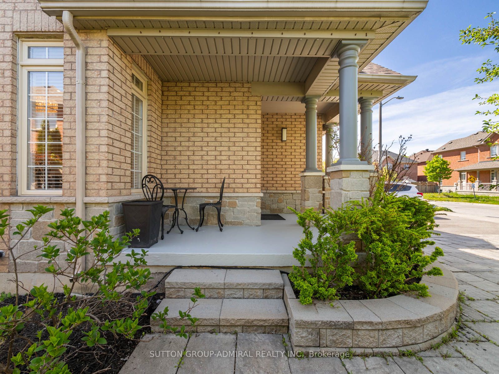 49 Loire Valley Avenue