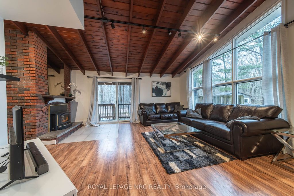 Photo of 163 MAPLE LEAF Avenue N, Fort Erie, ON L0S 1N0 (MLS # X12404285)