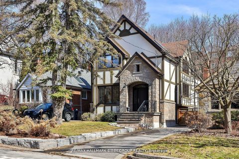 11 Humbercrest Boulevard Toronto ON M6S 4K6