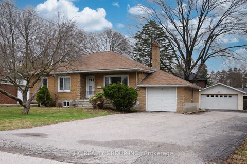 5 Grandview Boulevard Markham ON L3P 1E9
