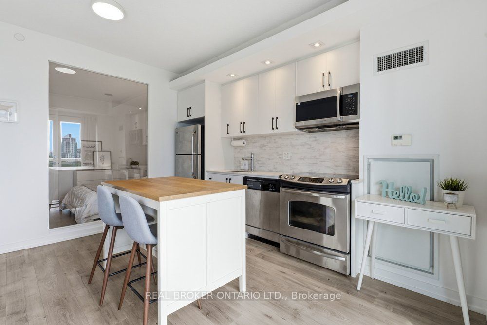 165 Legion Road 825