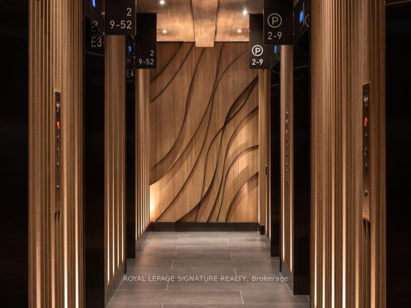 55 Charles Street E 4002