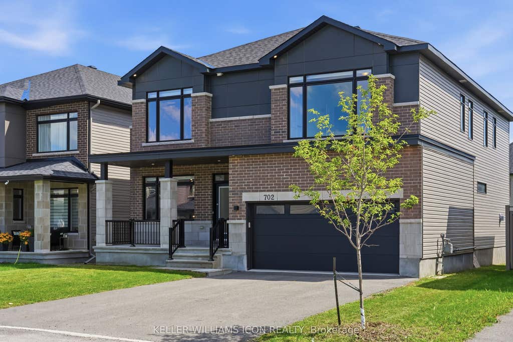 Photo of 702 ROSALES Ridge, Leitrim, ON K1T 0V5 (MLS # X13712146)