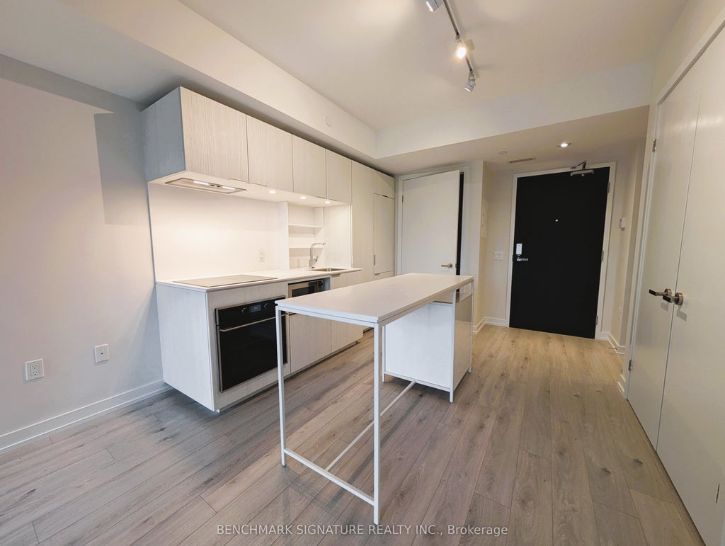 Photo of 77 Shuter Street #1812, Toronto, ON M5B 0B8 (MLS # C14098744)