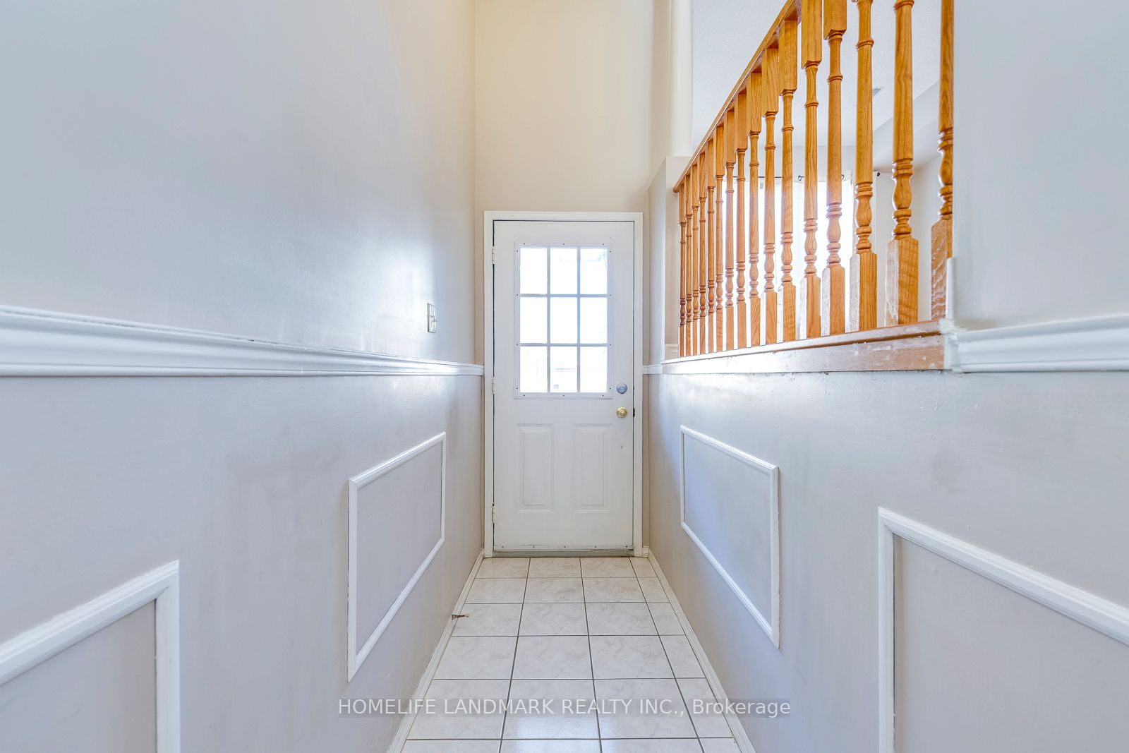 1050 Bristol Road W 123