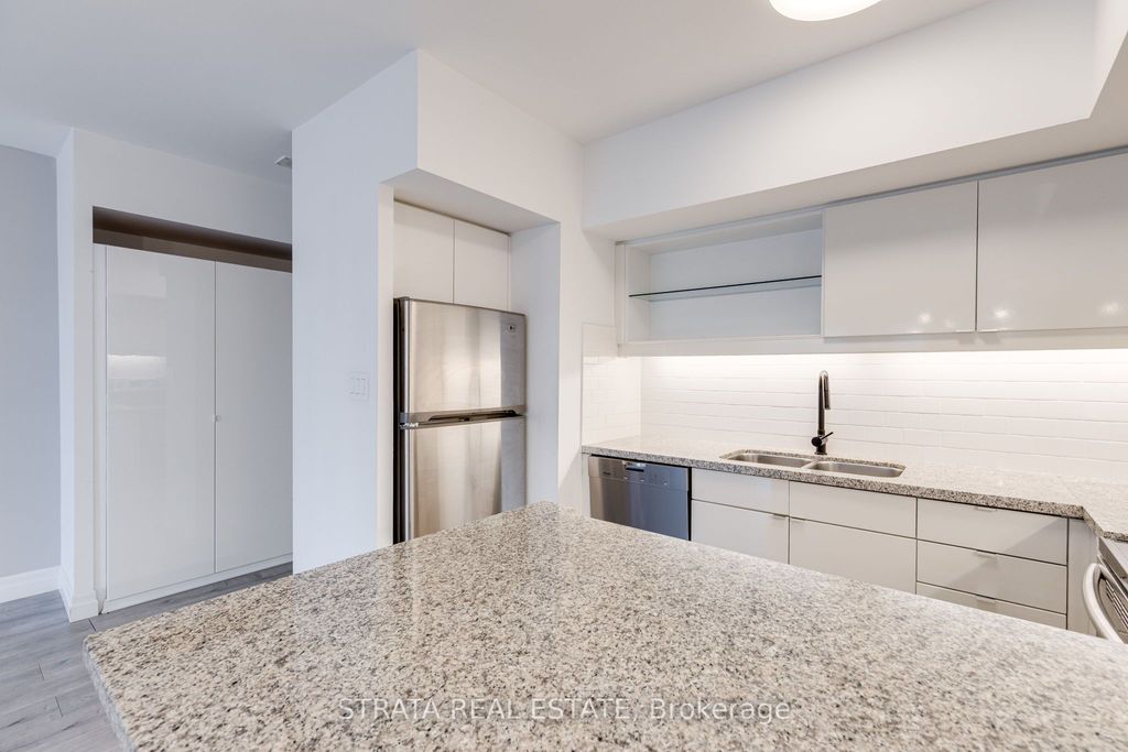 Photo of 25 The Esplanade N/A #1701, Toronto, ON M5E 1W5 (MLS # C12986138)