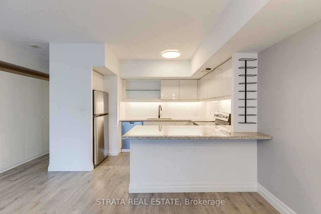 Photo of 25 The Esplanade N/A #1701, Toronto, ON M5E 1W5 (MLS # C12986138)