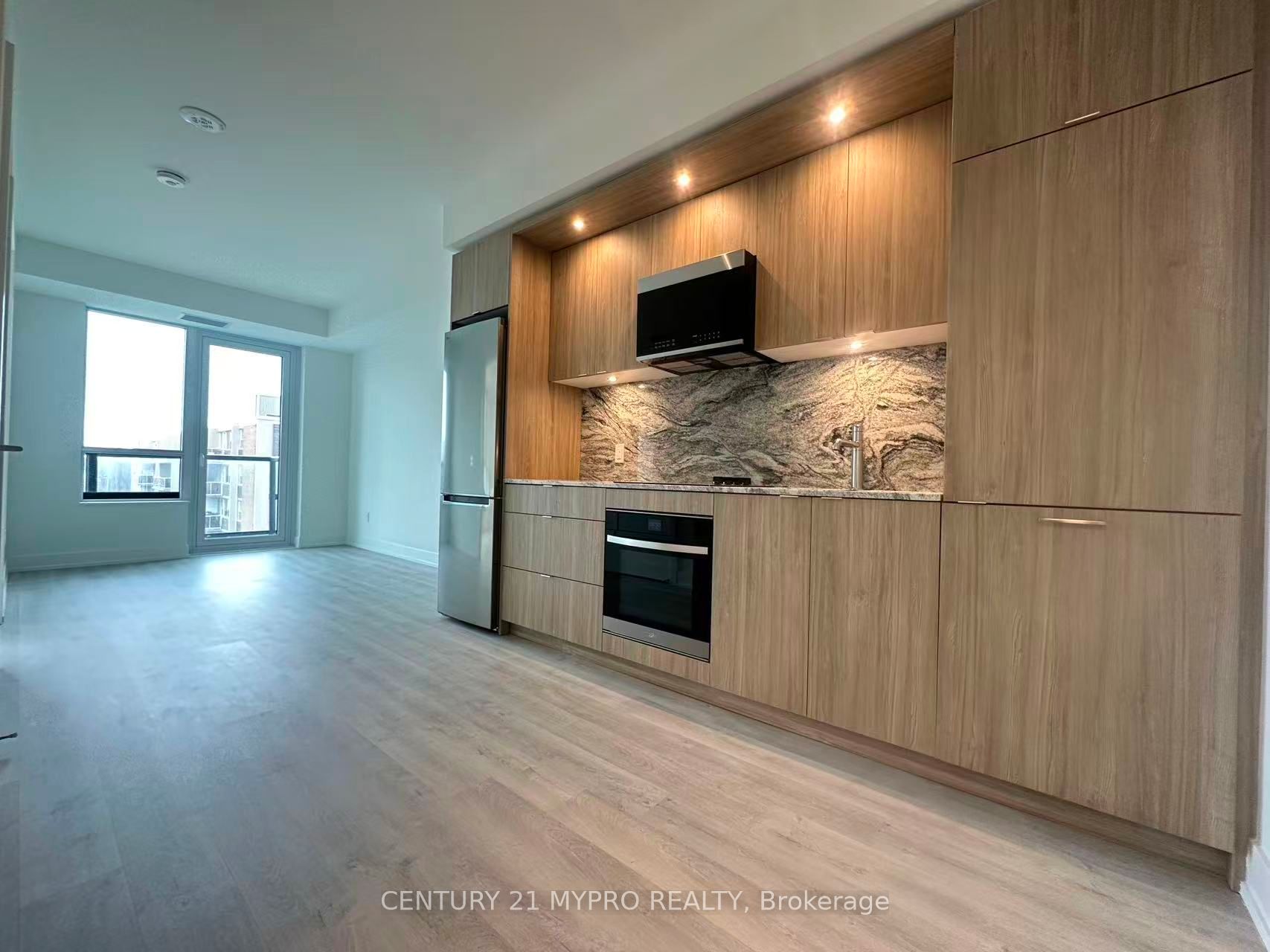 60 Central Park Roadway N/A 615