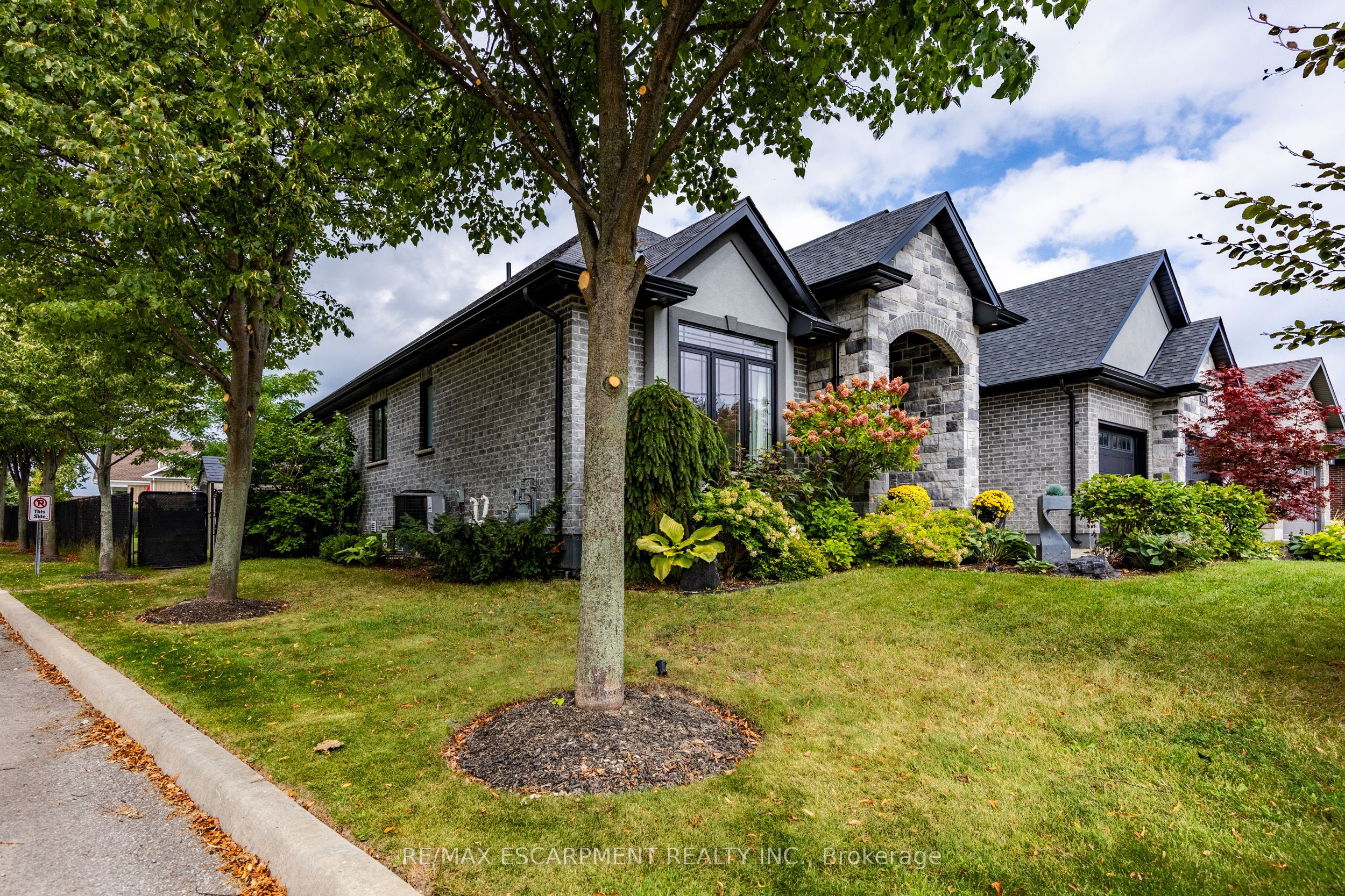 149 New Lakeshore Road
