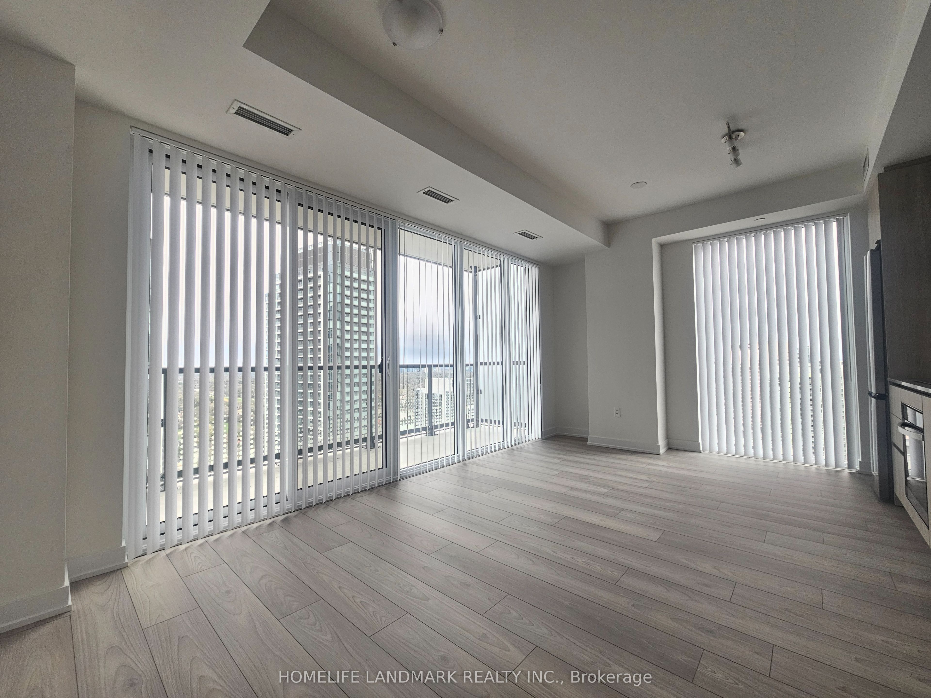 5858 Yonge Street 2715