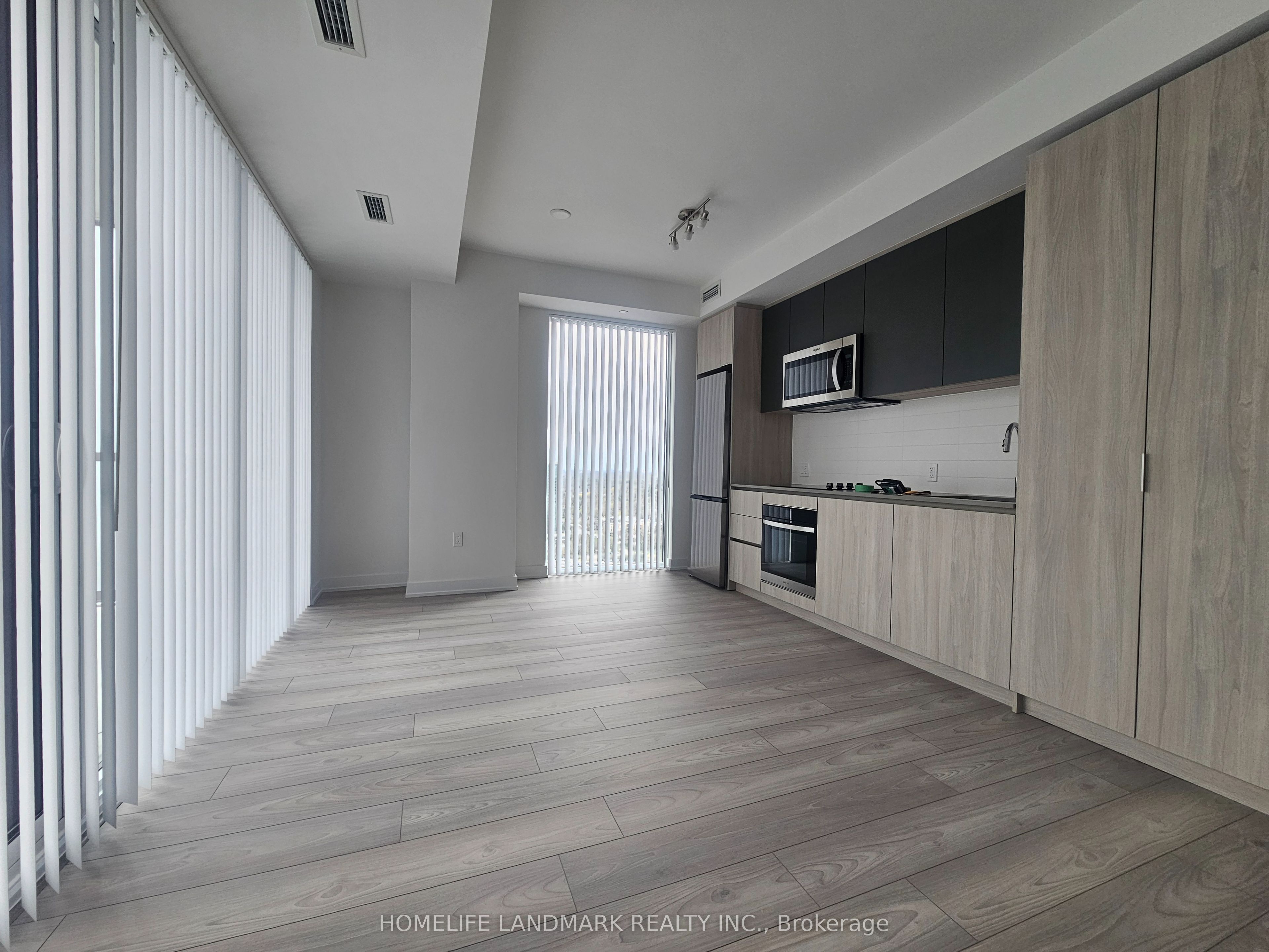 5858 Yonge Street 2715