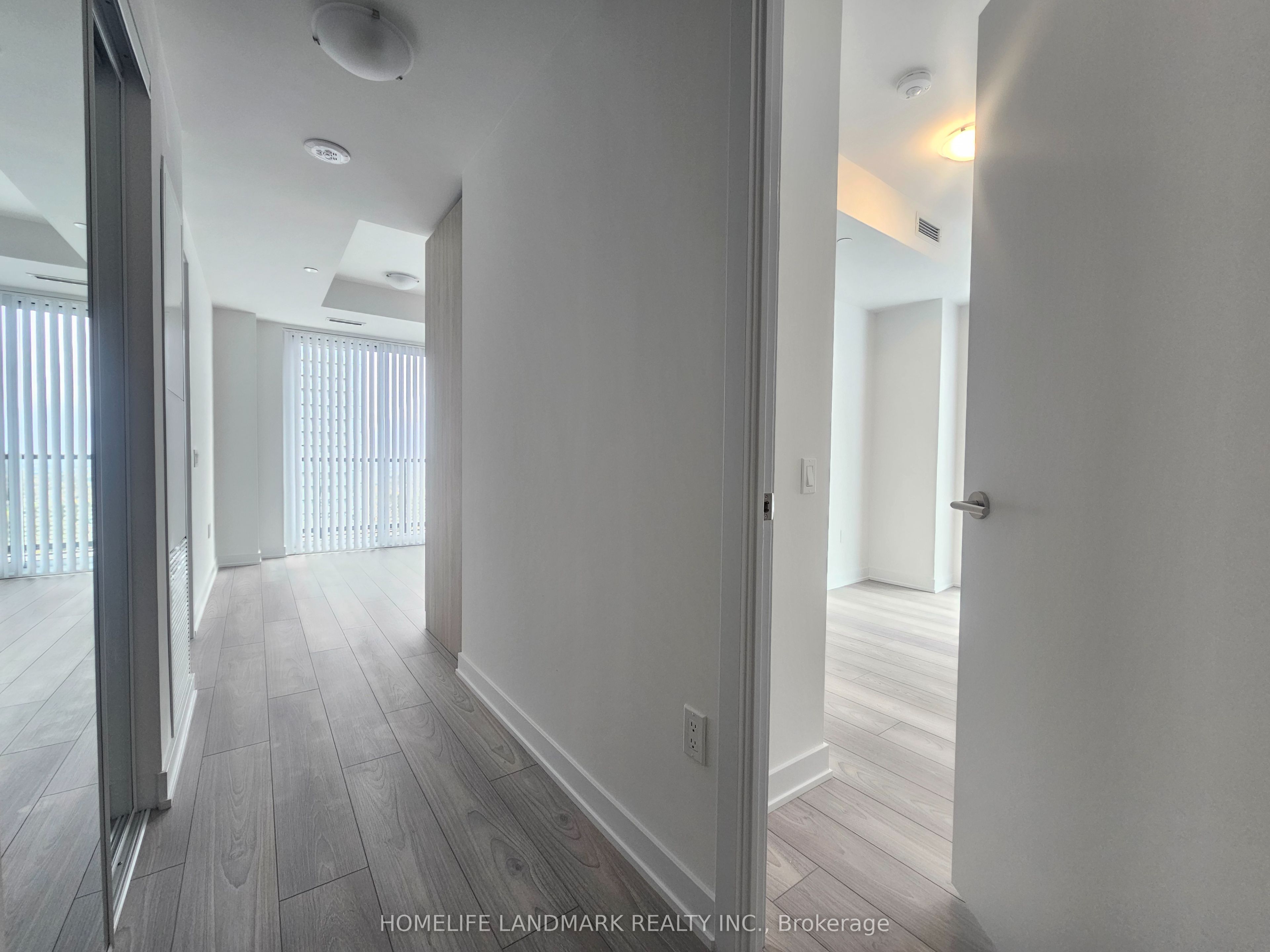 5858 Yonge Street 2715