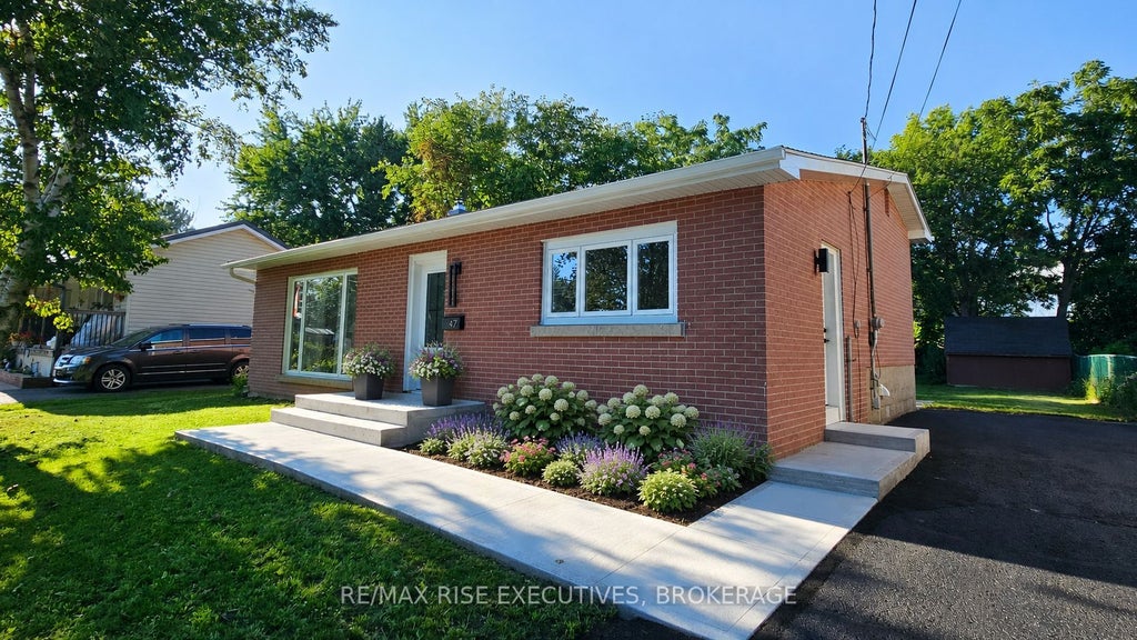 Photo of 47 Henry Crescent, Loyalist, ON K7N 1G6 (MLS # X13710988)