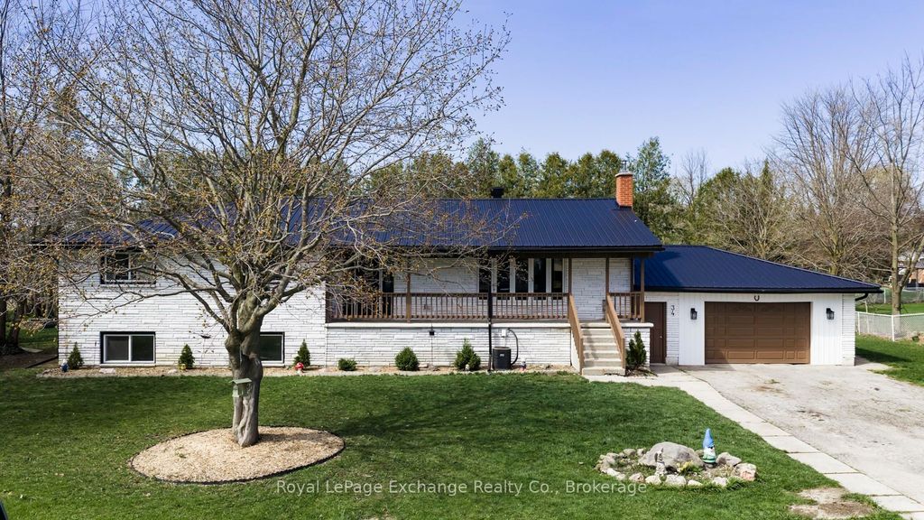 Photo of 34 Queen Avenue, Bluewater, ON N0M 1J0 (MLS # X13038540)