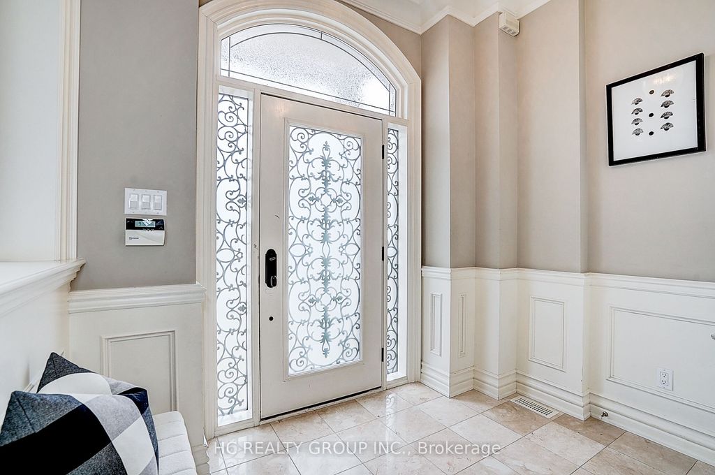 Photo of 546 Melrose Avenue, Toronto, ON M5M 2A3 (MLS # C12883490)