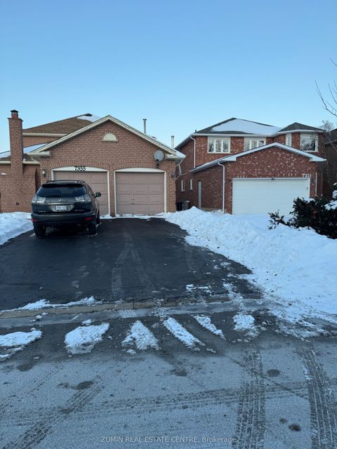 7355 Aldergrove Court Mississauga ON L5N 6P1