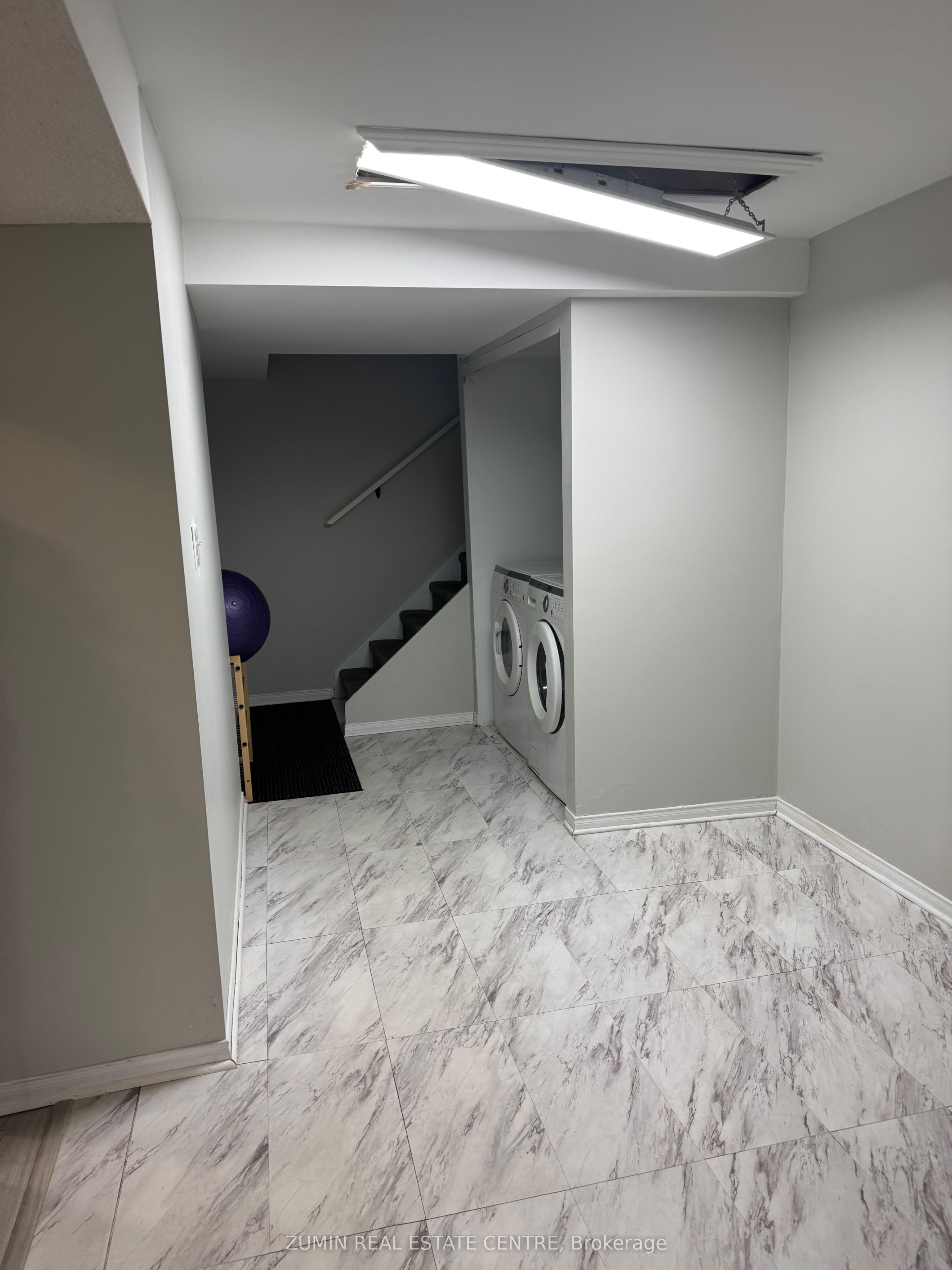 7355 Aldergrove Court