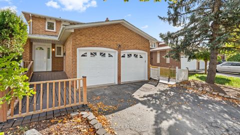 42 Tanager Square Brampton ON L6Z 1X2