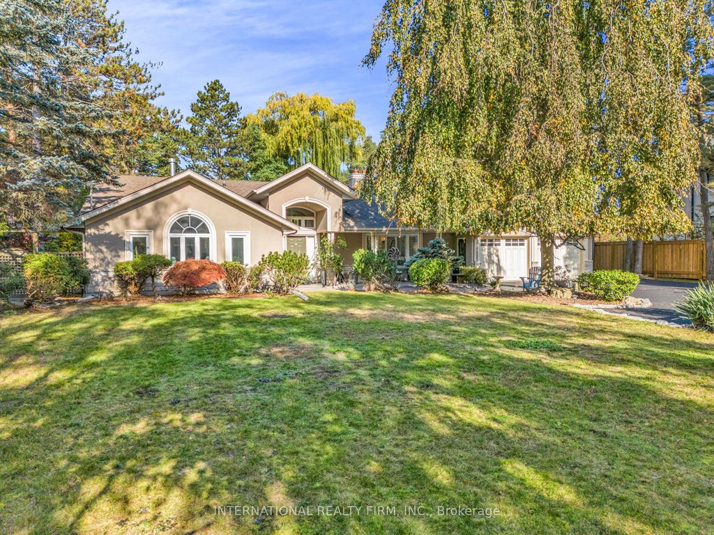 Photo of 1049 Indian Rd Road, Mississauga, ON L5H 1R6 (MLS # W12858870)