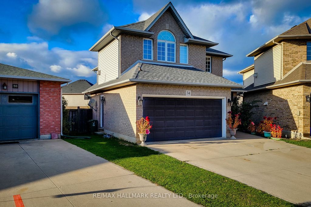 Photo of 34 Marilyn Court, Hamilton, ON L9B 2T5 (MLS # X12484616)