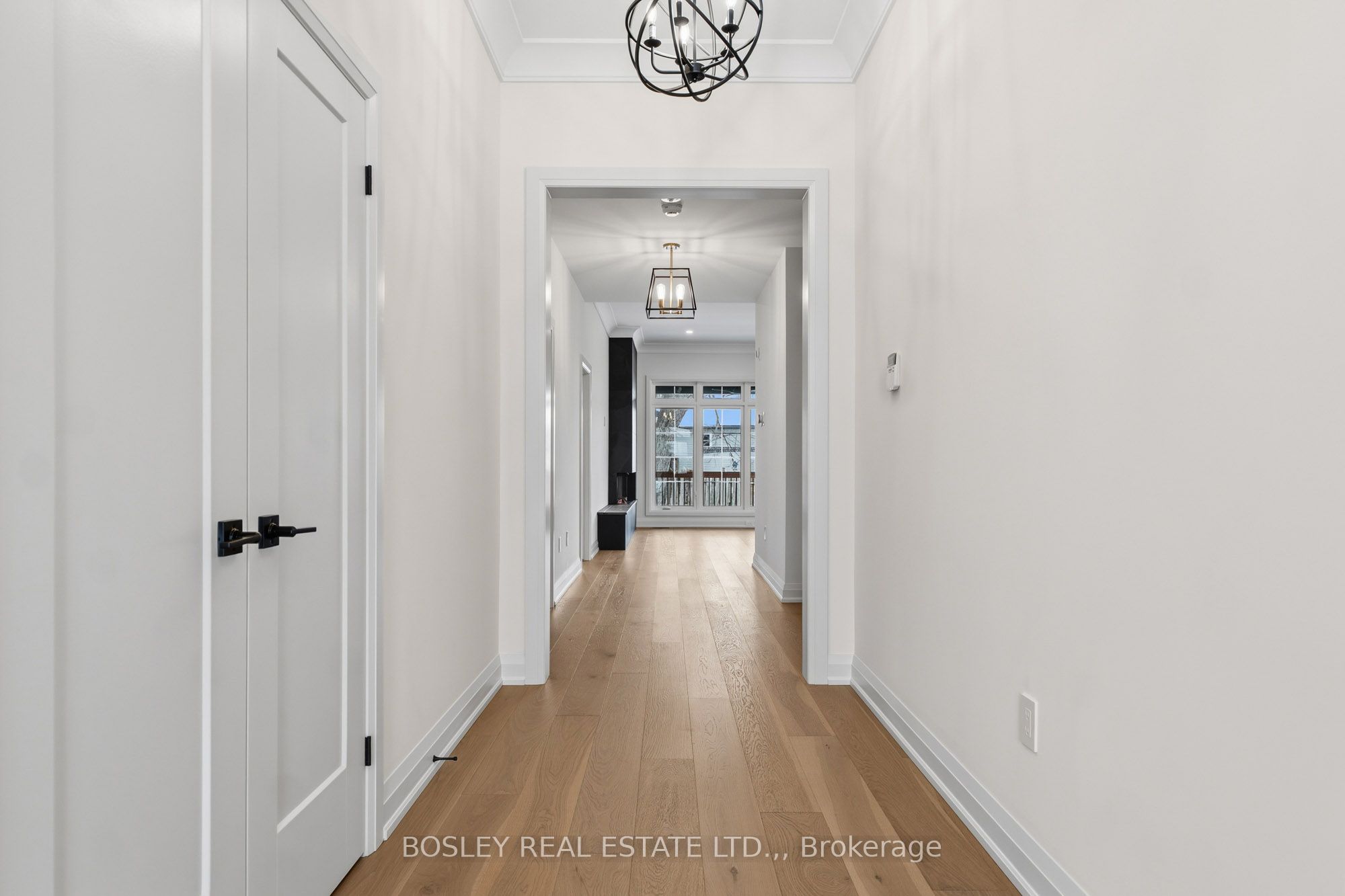 60 Pleasant Avenue N