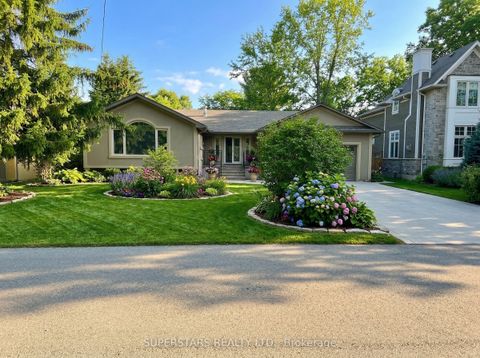 366 Winston Road Oakville ON L6L 4W5