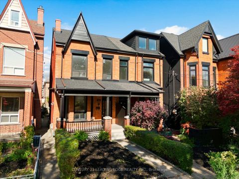 Photo of 30 Ulster Street, Toronto, ON M5S 1E3 (MLS # C12485463)