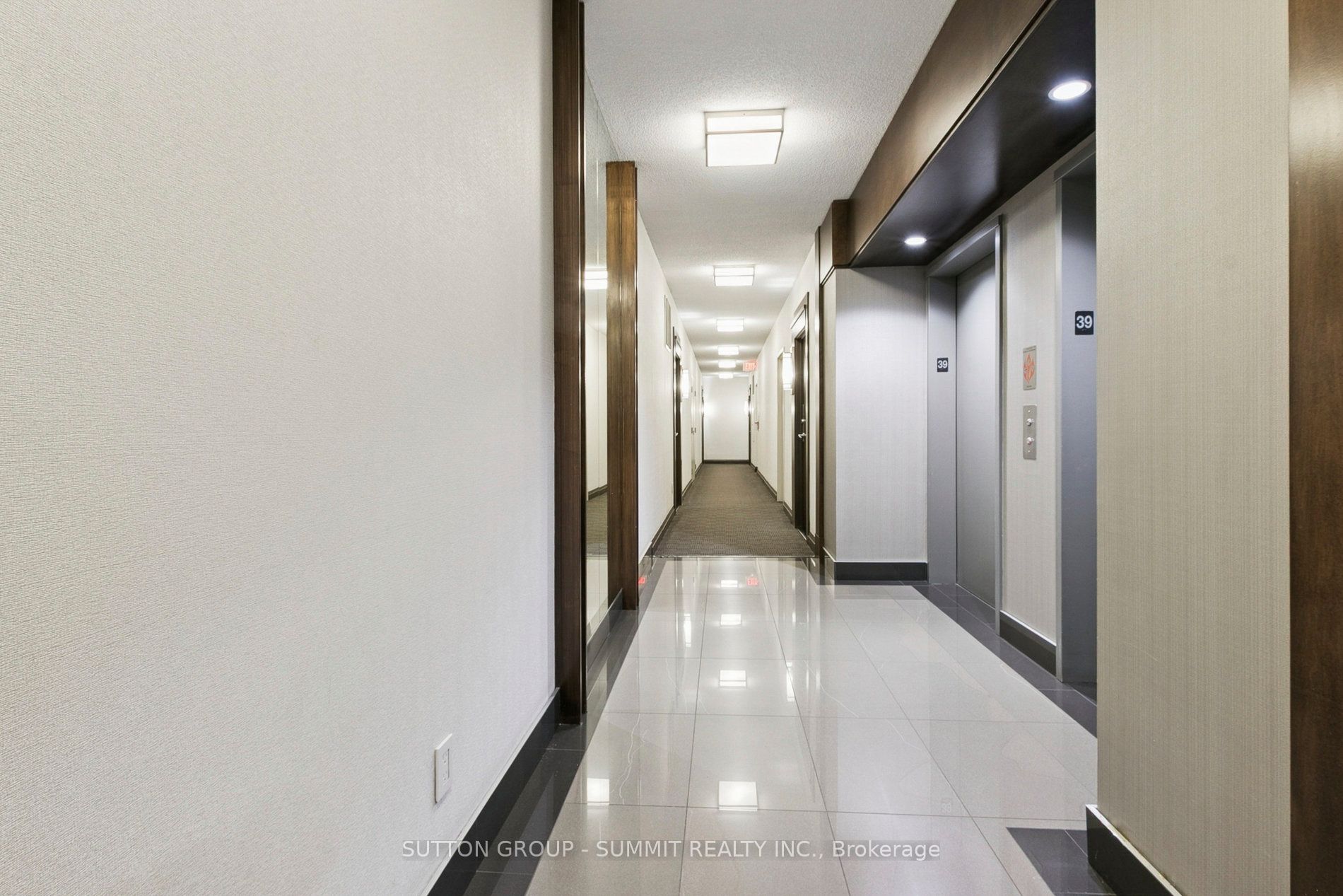 16 Yonge Street 3904