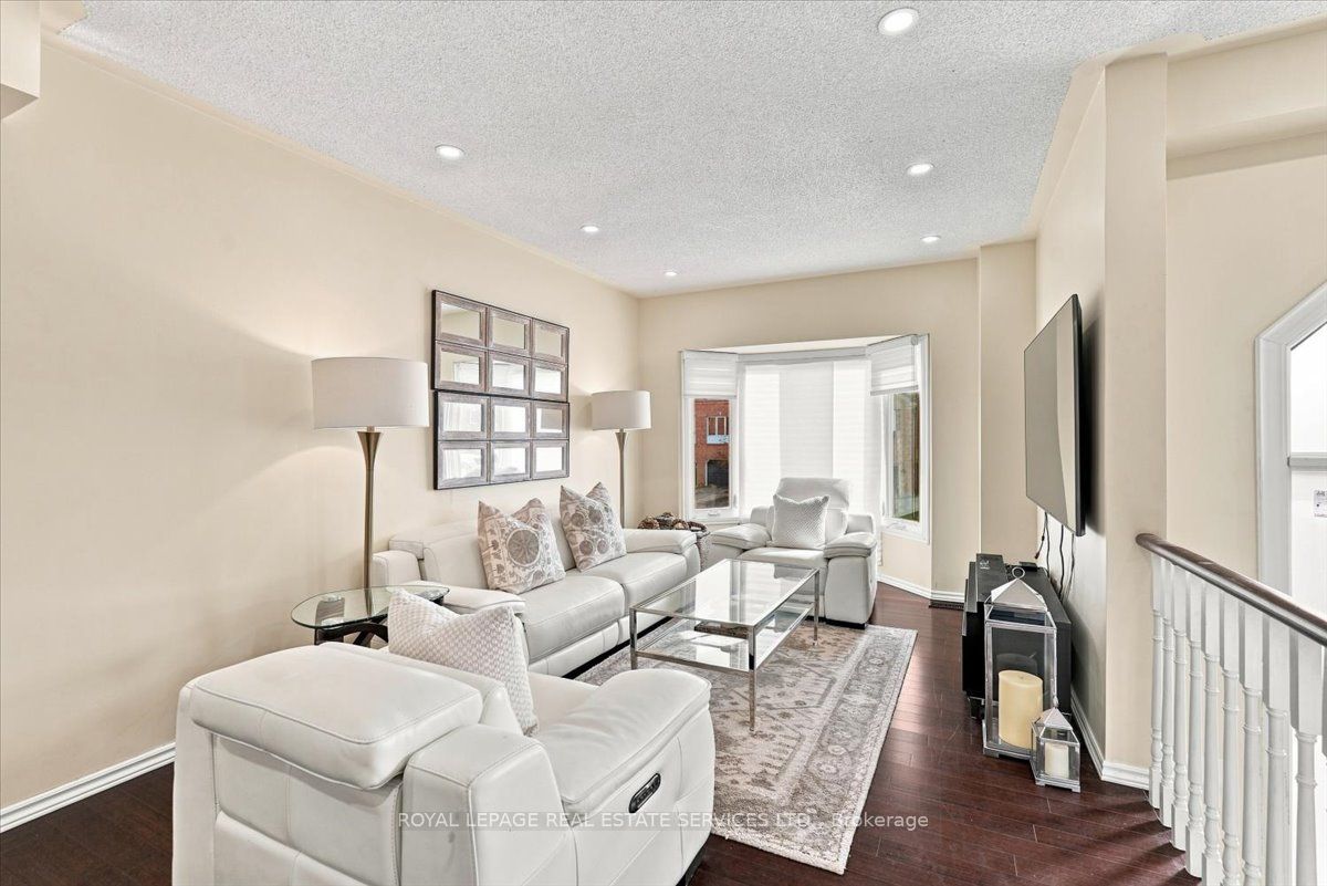 1199 LEEWOOD Drive