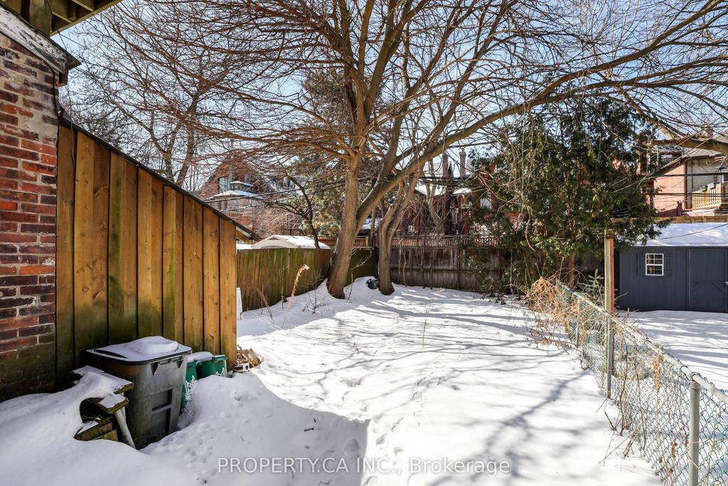 Photo of 552 Huron Street, Toronto, ON M5R 2R7 (MLS # C12837956)