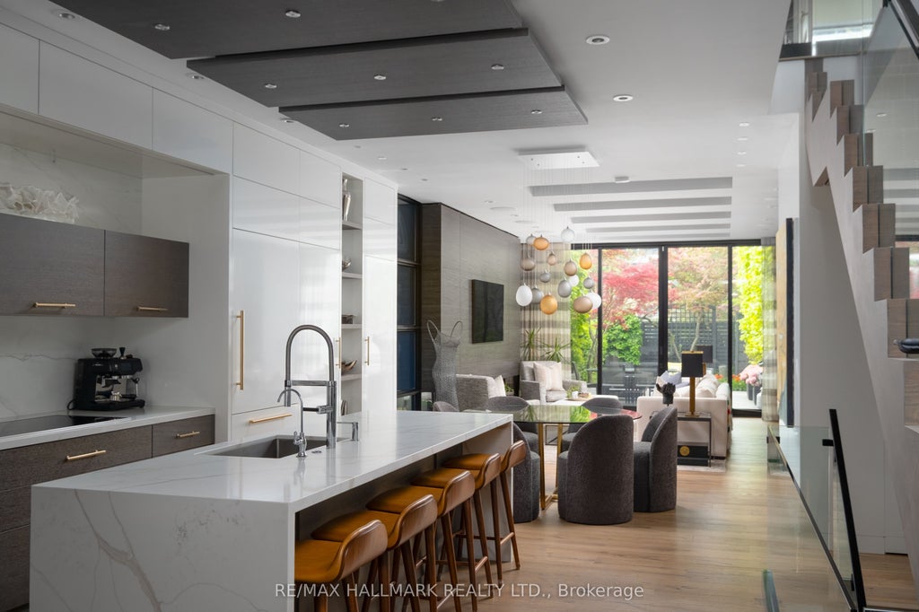 Photo of 23 Lowther Avenue, Toronto, ON M5R 1C5 (MLS # C13150142)