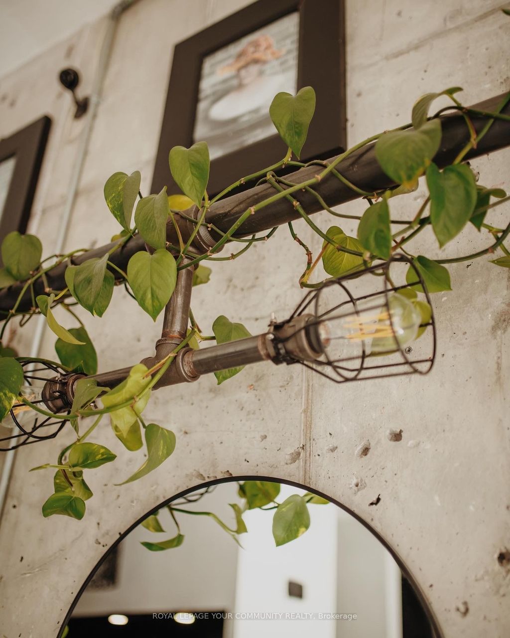 Photo of 40 Fort York Boulevard #TH G05, Toronto, ON M5V 3Z3 (MLS # C12570938)