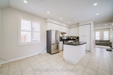 116 Emery Hill Boulevard Markham ON L6C 2S6