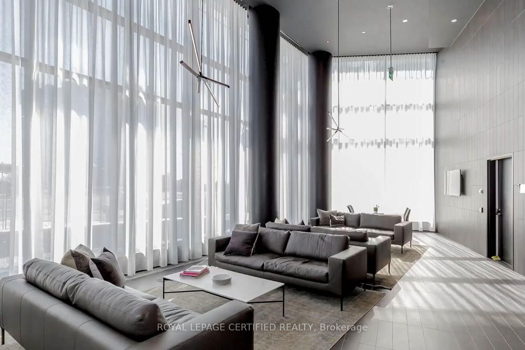 Photo of 3900 Confederation Parkway #4003, Mississauga, ON L5B 0M3 (MLS # W12857964)