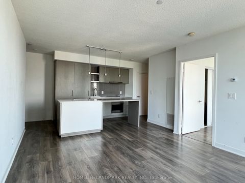 88 Harbour Street 2806 Toronto ON M5J 1B7