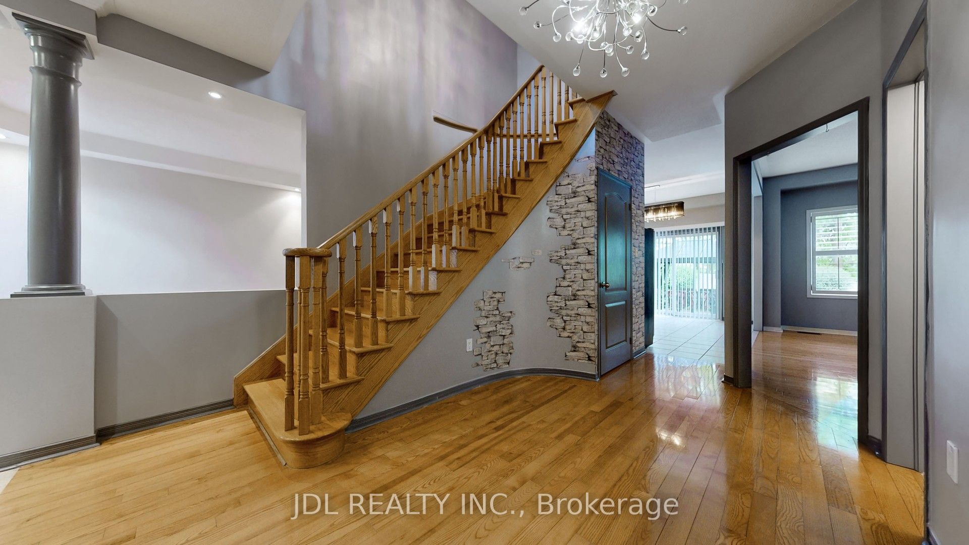 62 Kaitlin Drive Upper